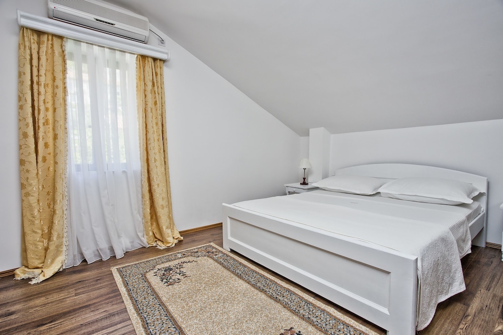 Hotel Admiral 13/66