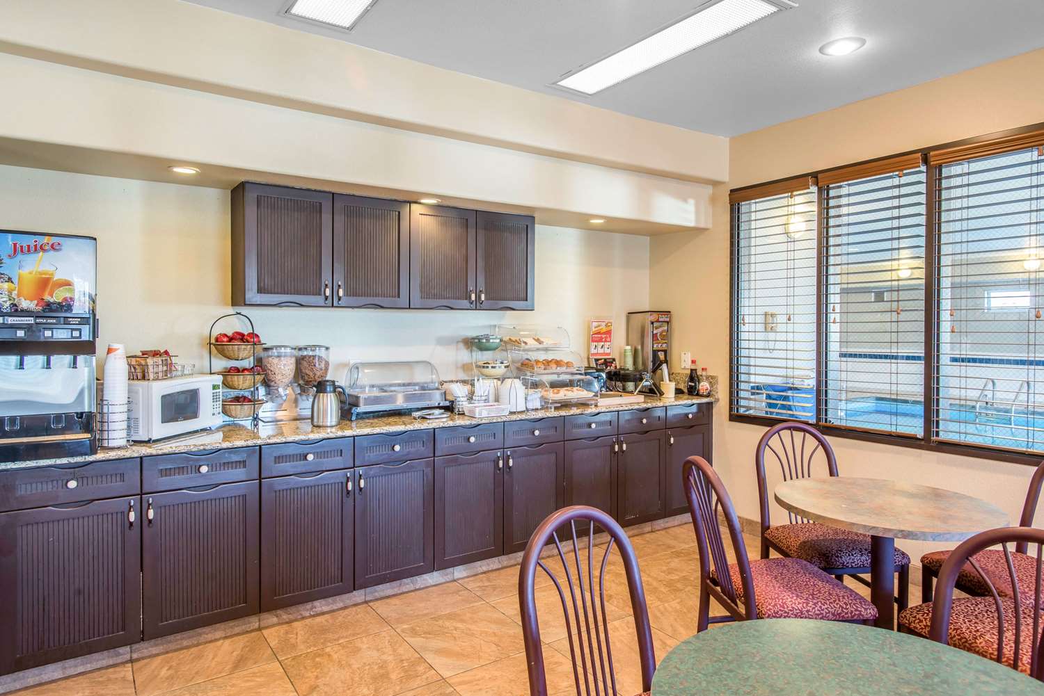 Baymont by Wyndham Loveland/Fort Collins Area 8/12