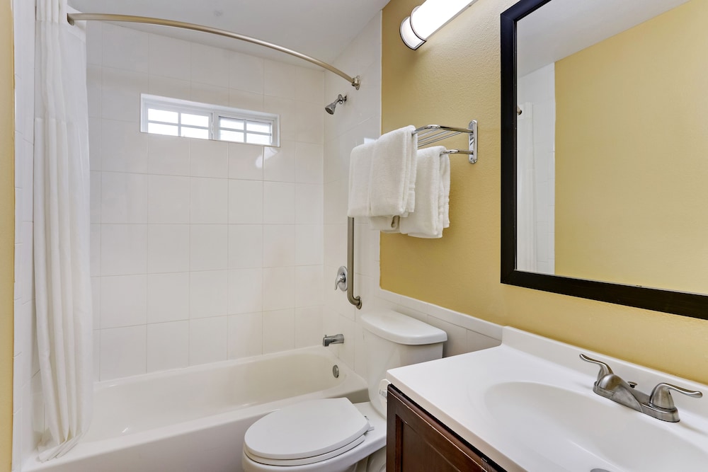 Captain Apos S Quarters Inn 33/69