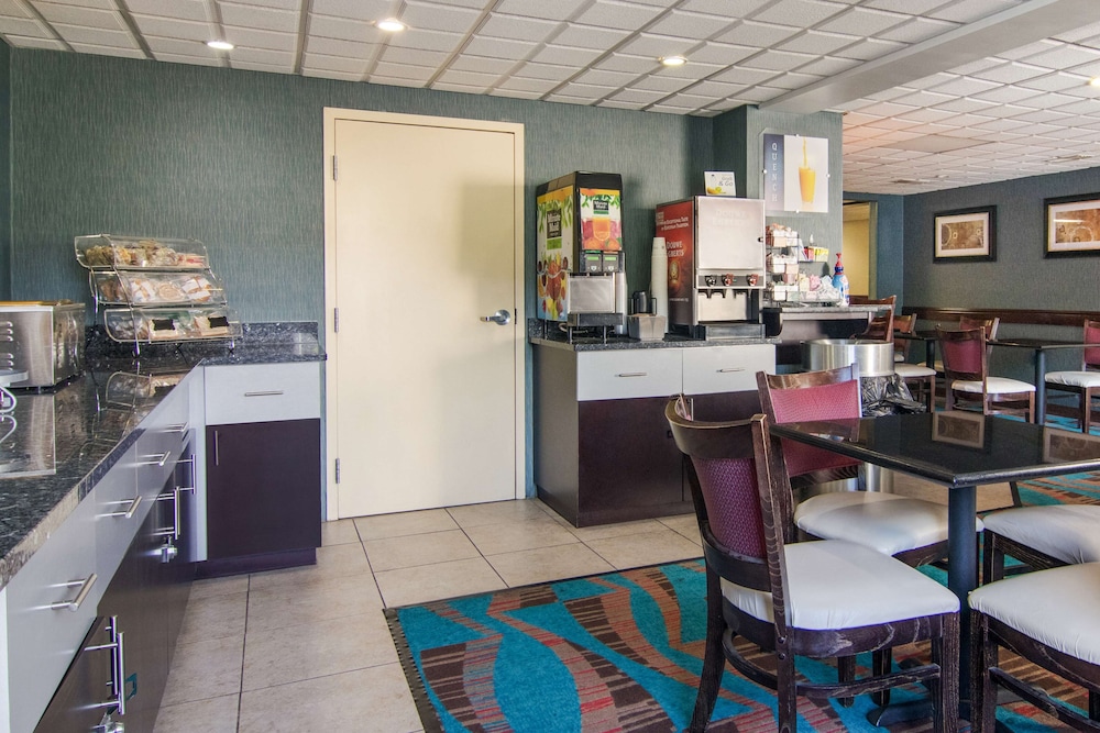 Best Western Dutch Valley Inn 32/40
