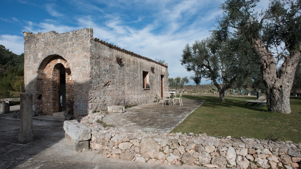 Masseria Pizzofalcone 32/68
