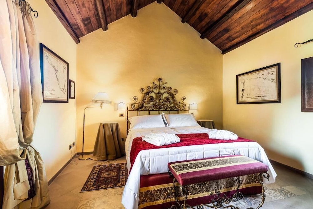 Villa Del Gattopardo Suites & Spa 16/50