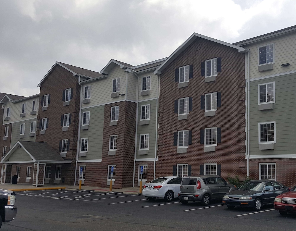 Extended Stay America Select Suites Akron South 1/51