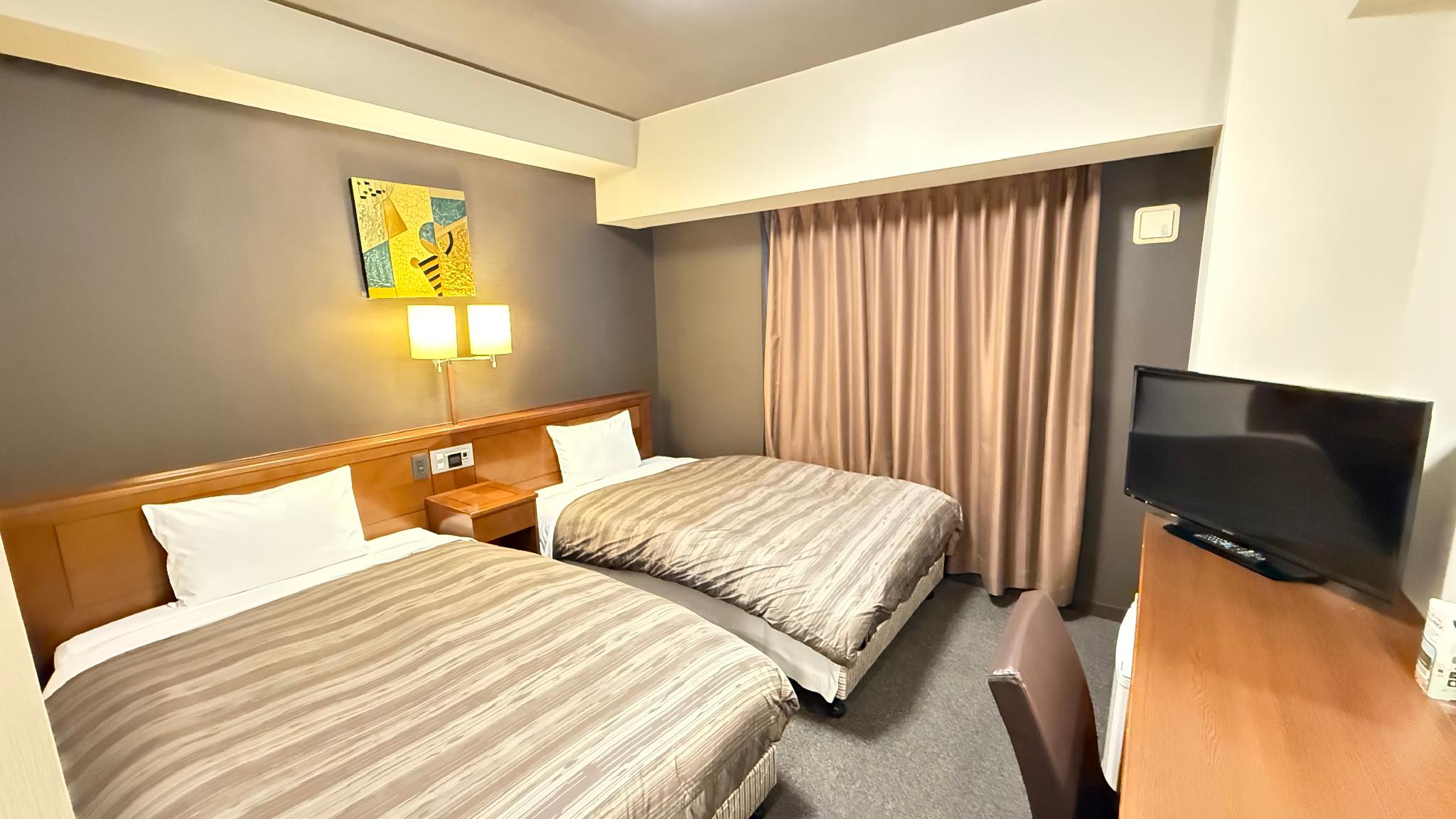 Standard, Twin Beds