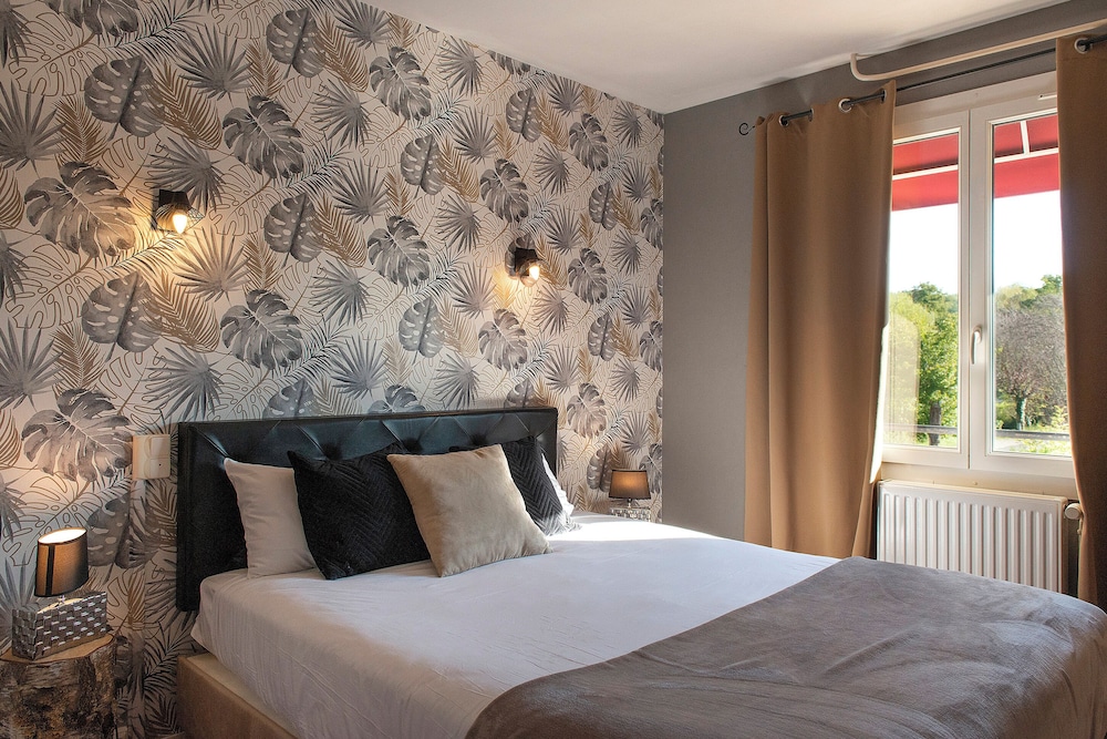 HOTEL LE SAINT CYR 15/41