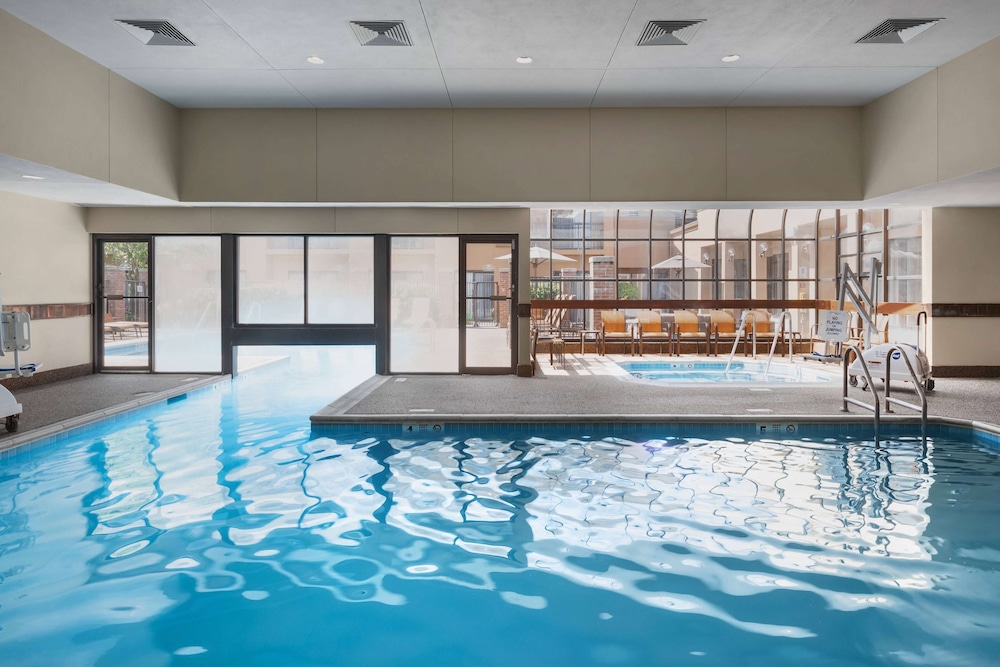 Sonesta Select Newport Middletown 5/46