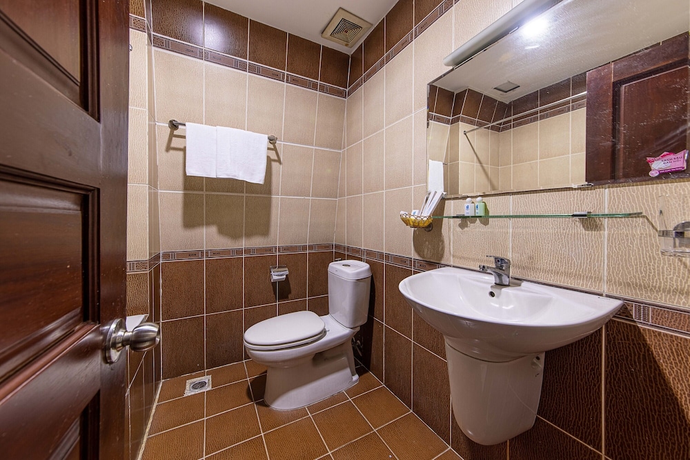 Phong Lan 2 Hotel 47/50
