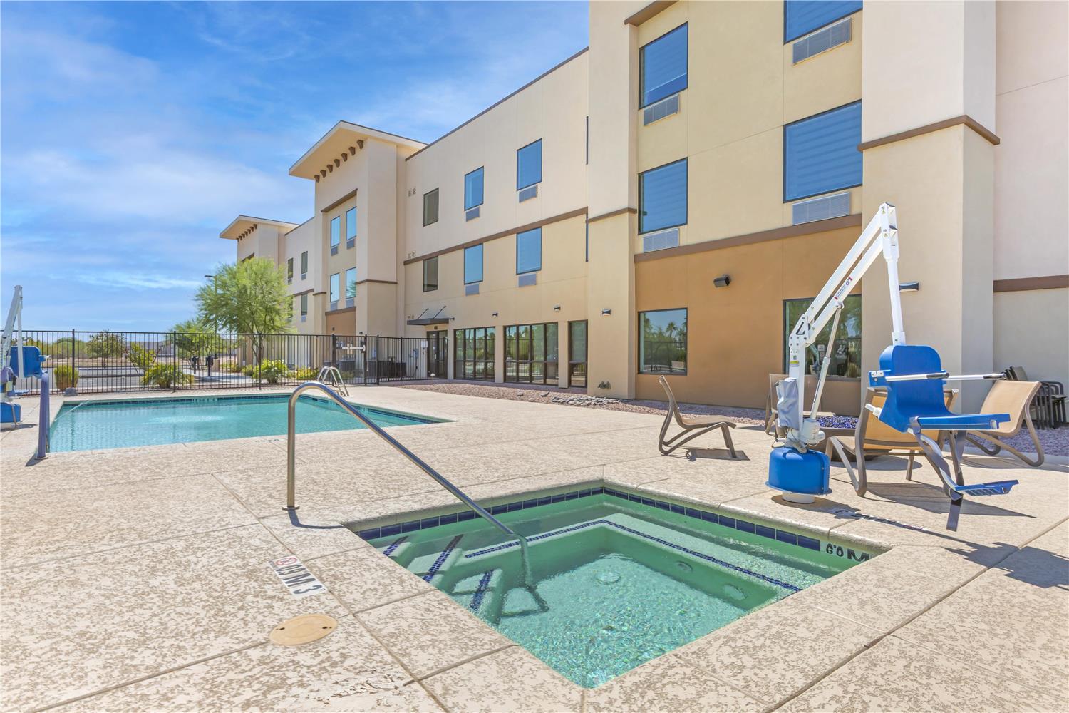 Best Western Plus Casa Grande Inn & Suites 17/18