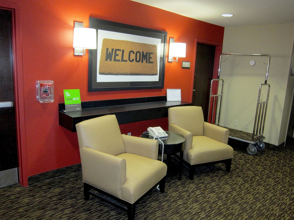 Studio 6 Suites Seattle Kent WA 32/53