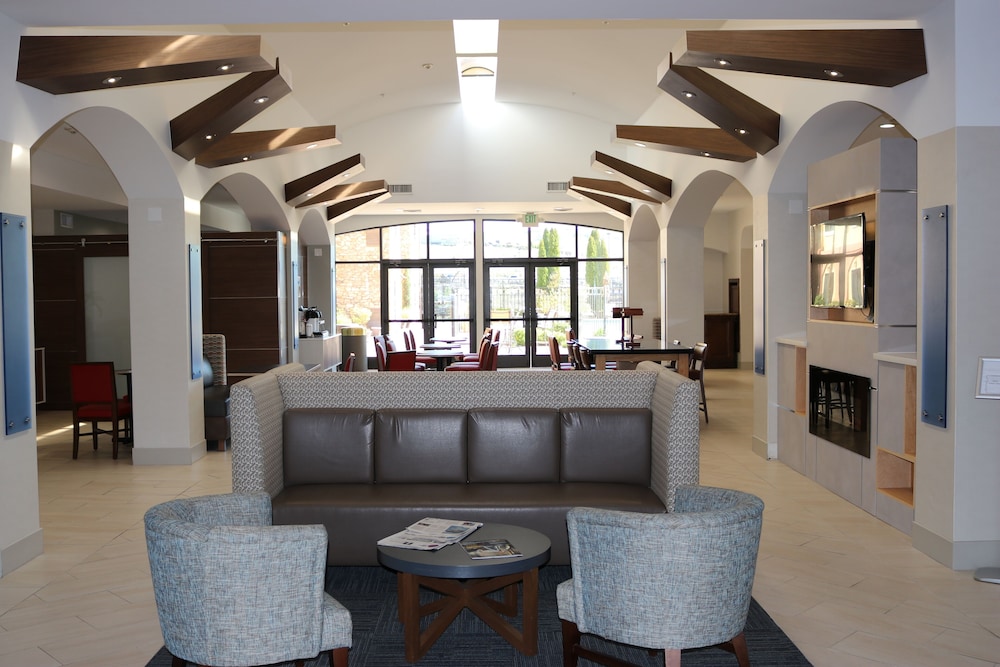 Holiday Inn Express Hotel And Suites el Dorado Hills 44/70