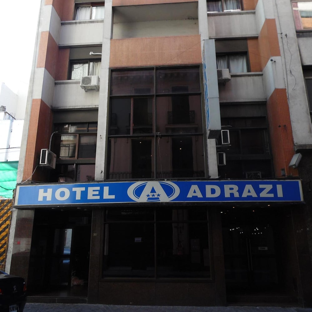 Hotel Adrazi 1/40