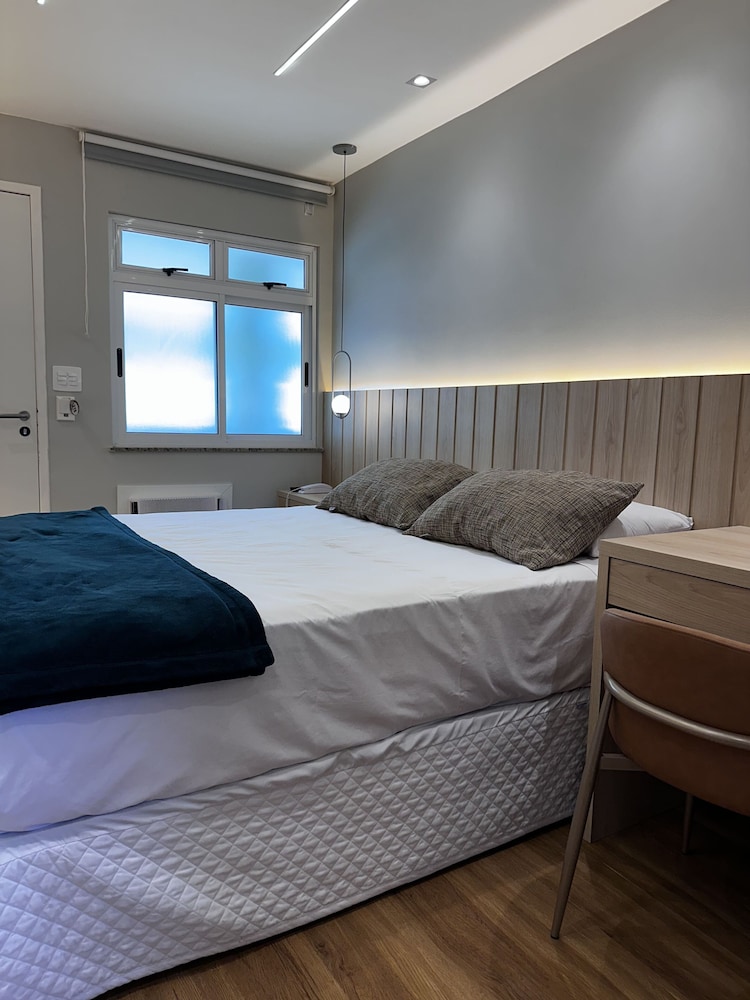HOTEL CANTAREIRA 13/60