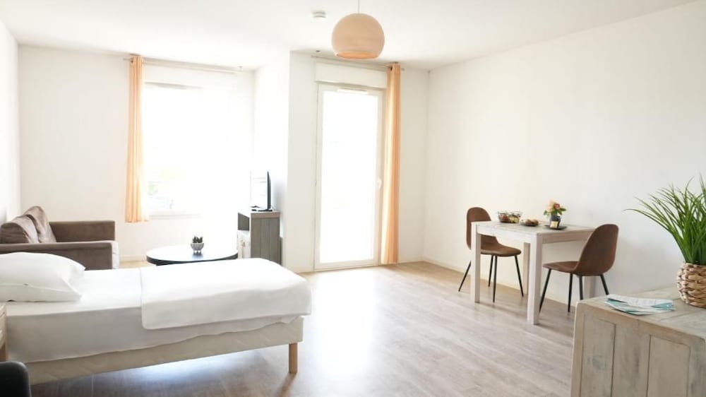 Zenao Appart'hotel Nevers 17/63