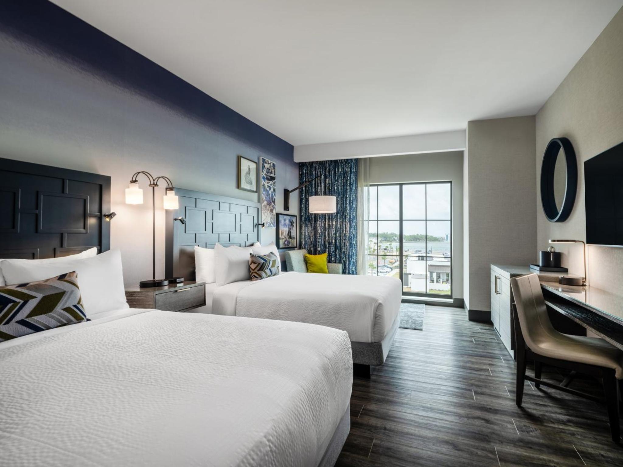 Room, 2 Queen Beds, Bay View, Accessible