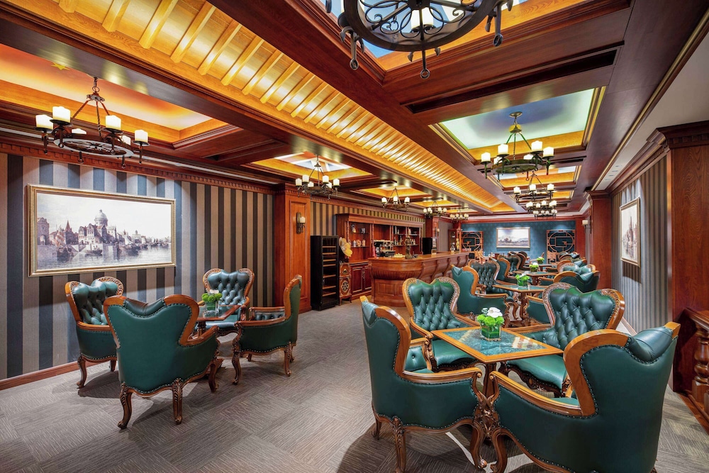 Days Hotel by Wyndham Harbin Songbei 21/25