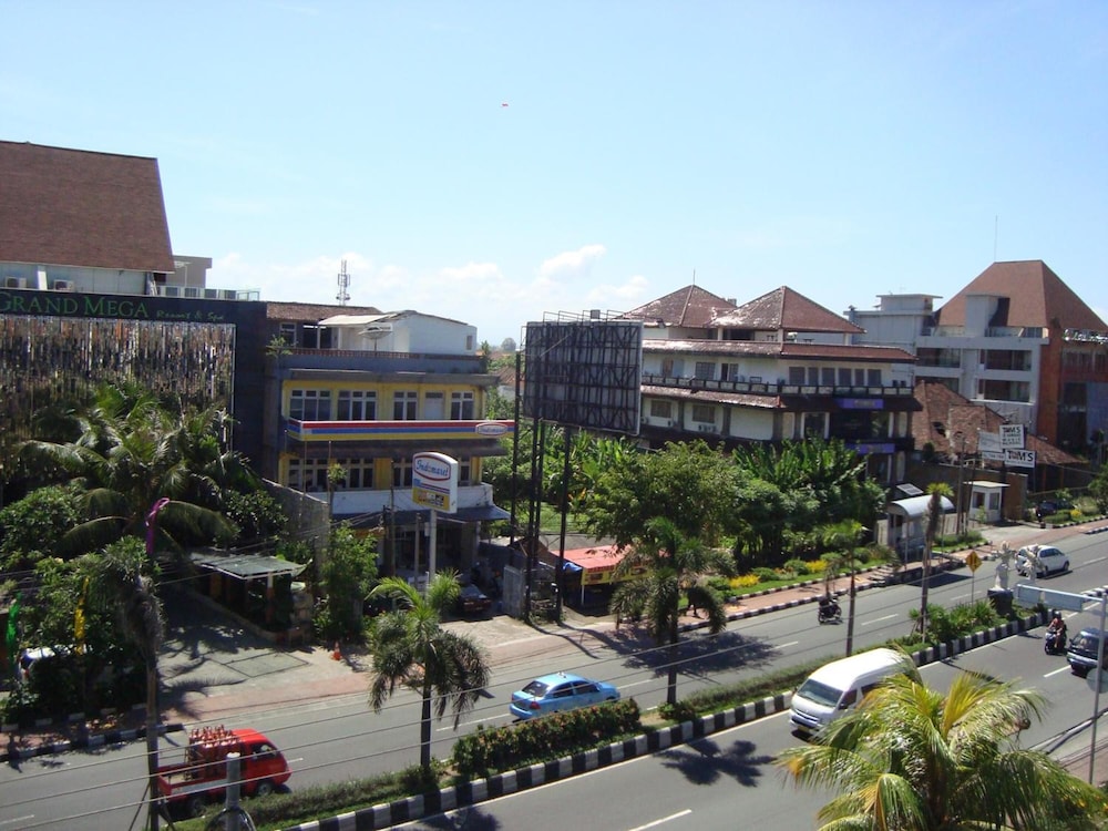 Bali Caps Hostel 4/26