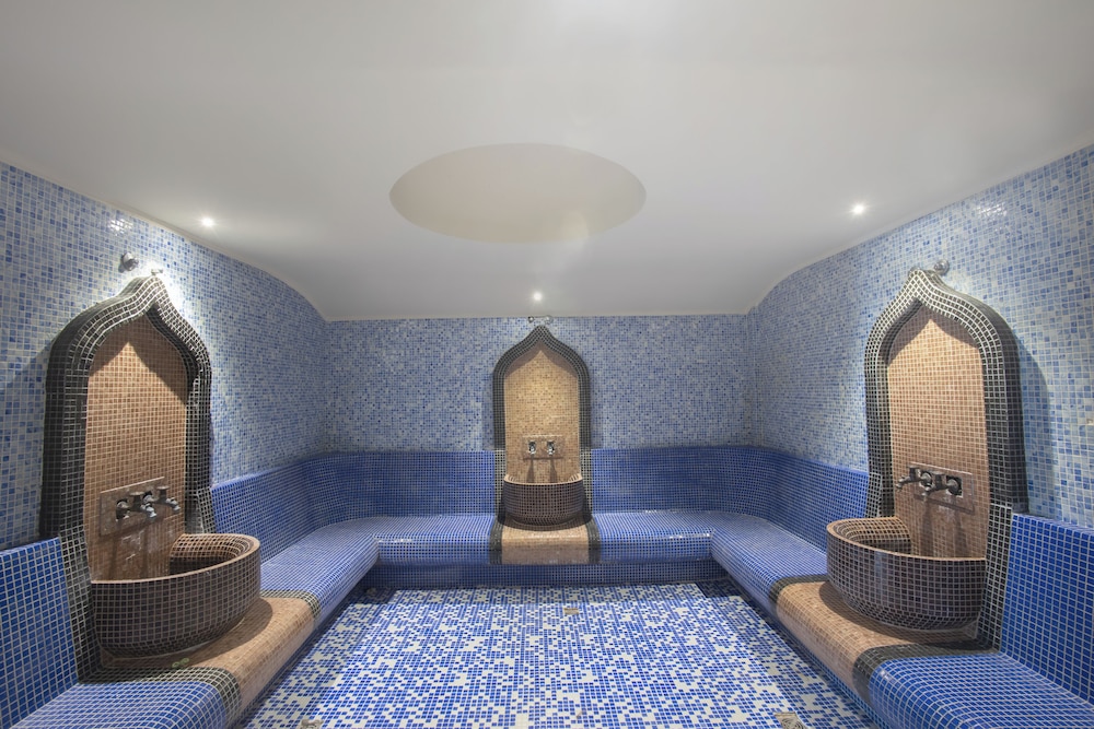 BUSHI RESORT AND SPA HOTEL 25/50