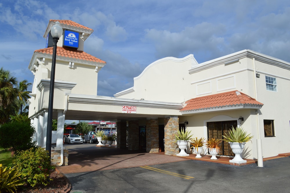 Americas Best Value Inn Ft. Myers 38/49