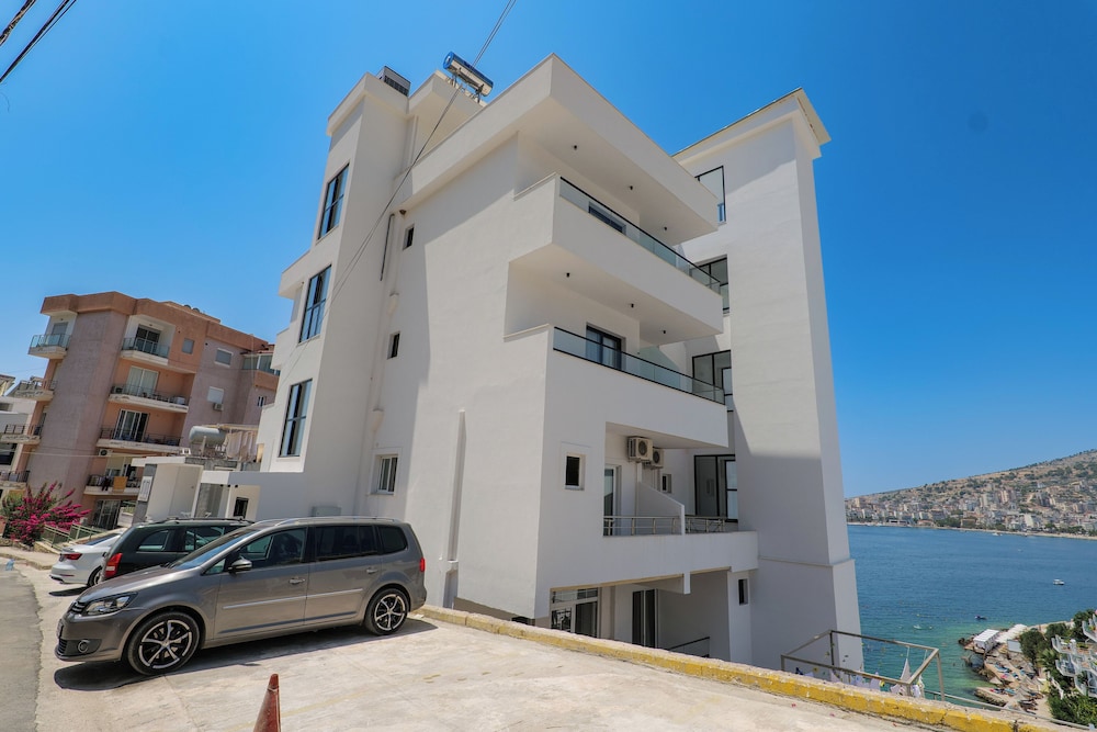 Hotel Edola 65/74