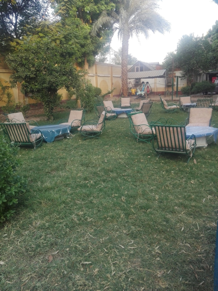 Rezeiky Hotel And Camp Luxor 44/50