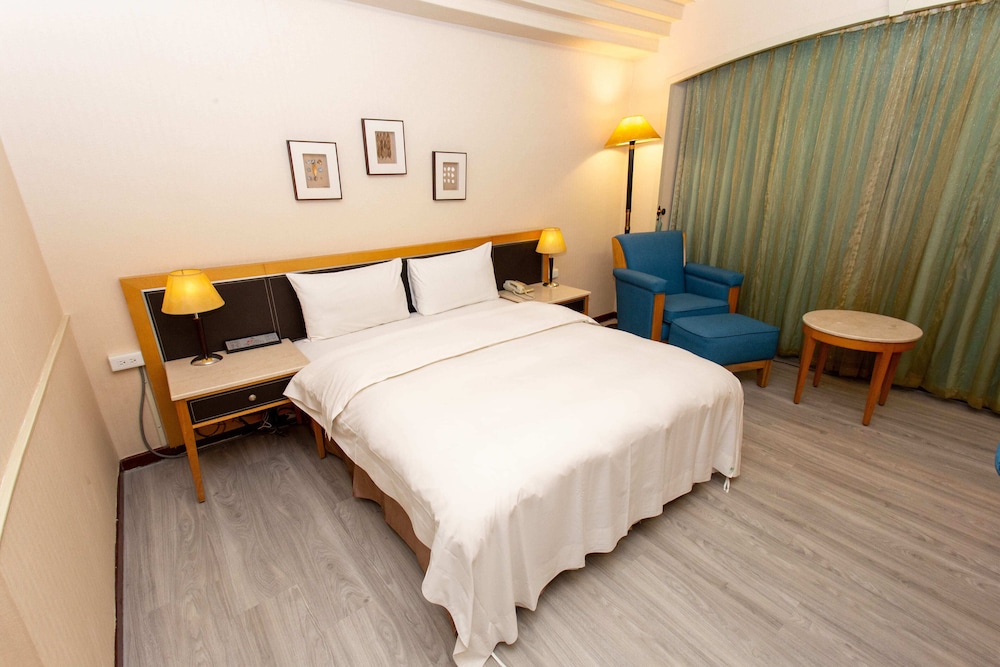 Ardi Hotel 20/45