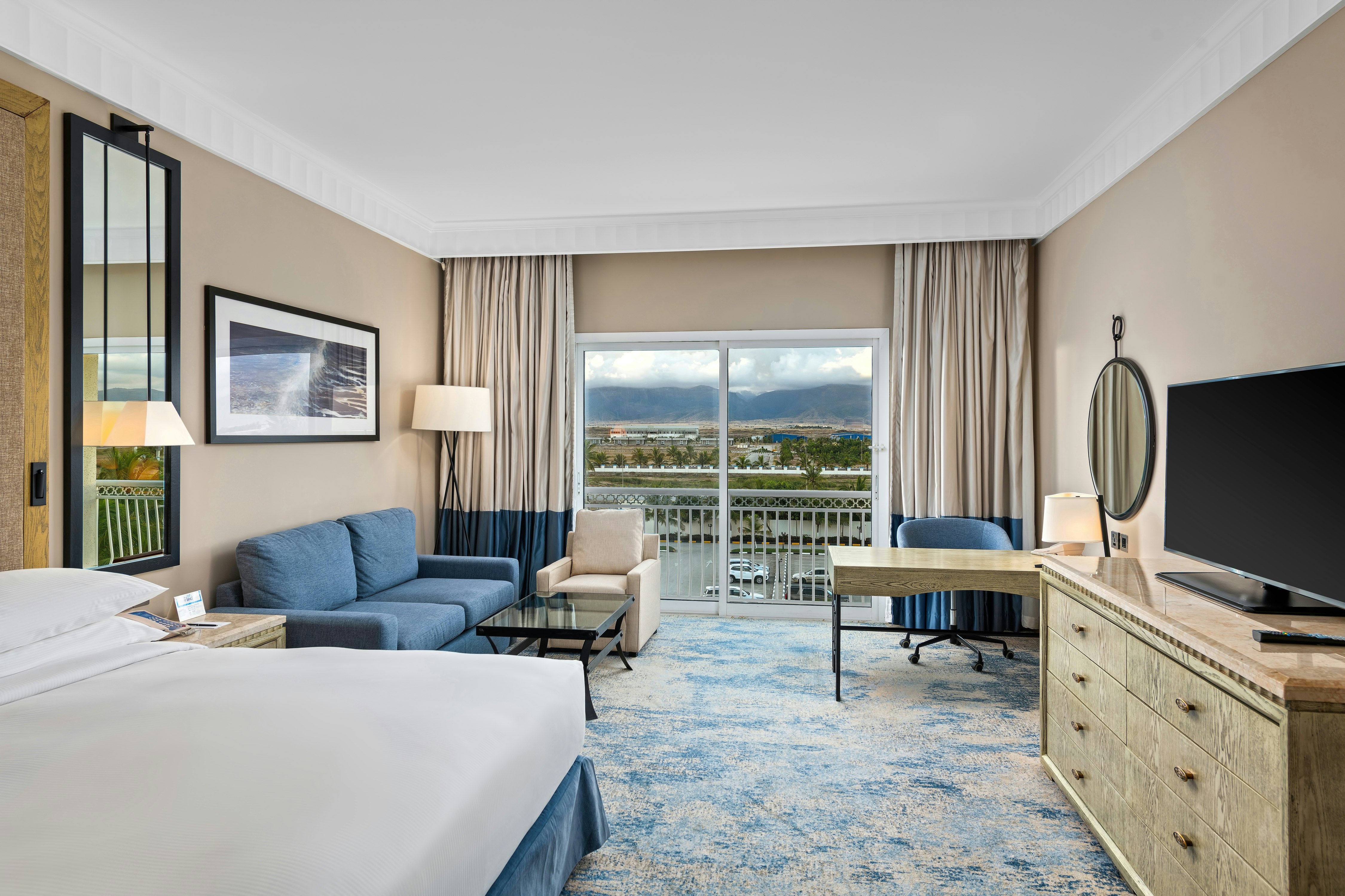 ROOM, KING BED, ACCESSIBLE