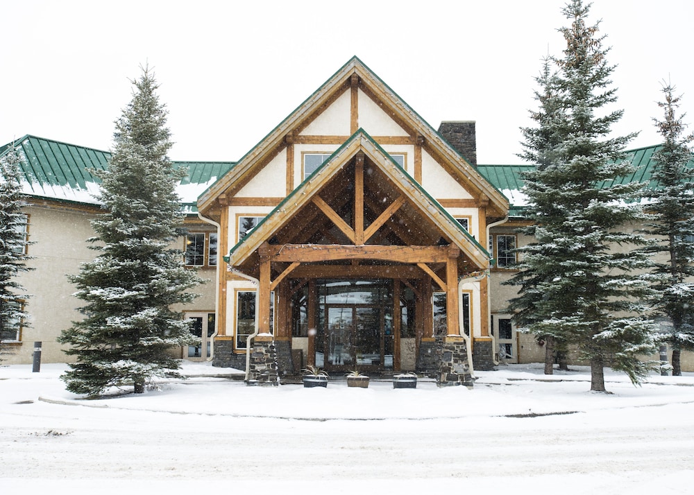 Lakeview Inn & Suites 4/60