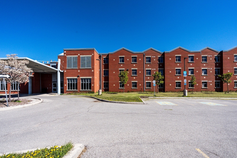 Residence & Conference Centre - Welland 34/50