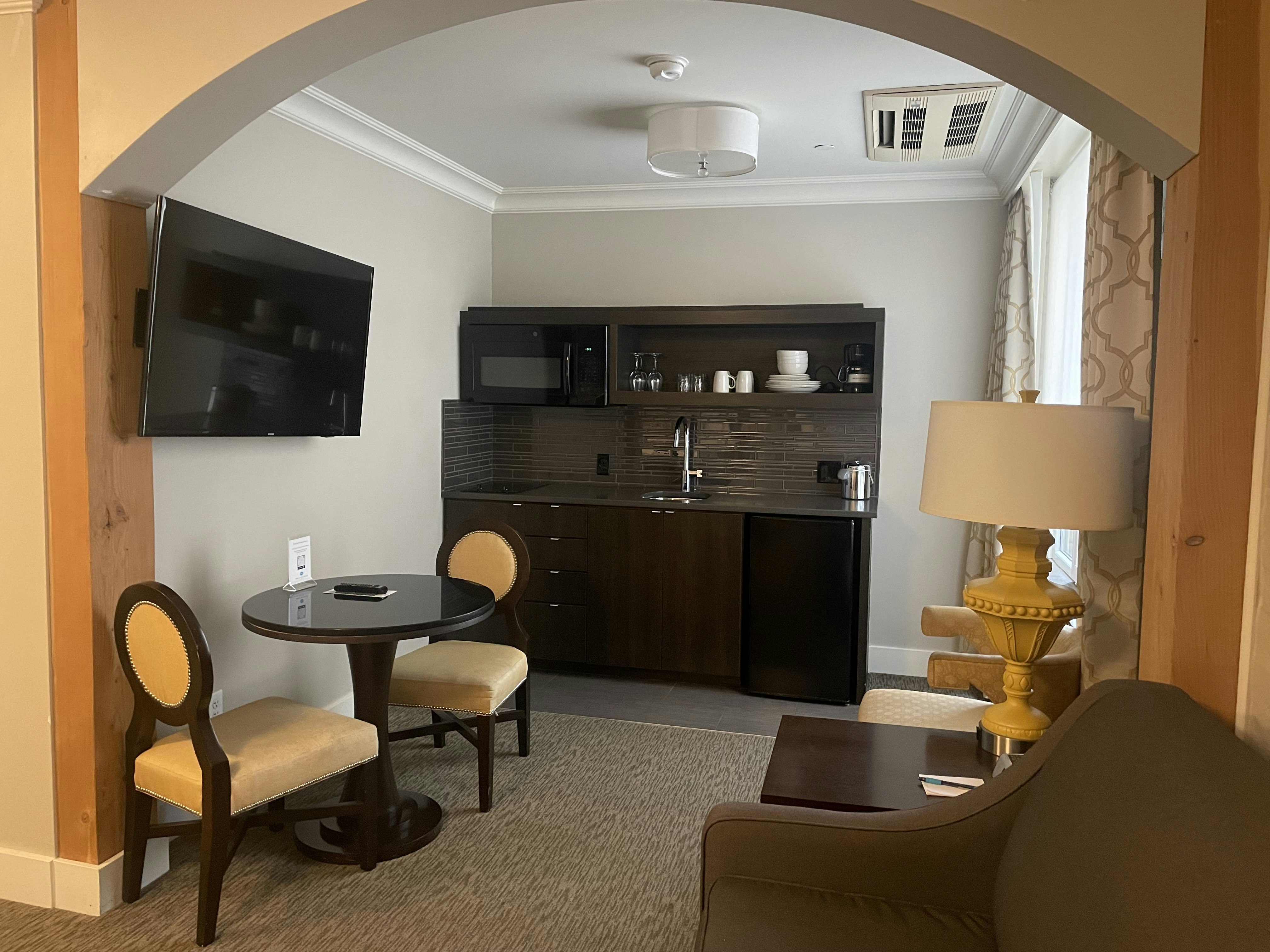 Mark Spencer Hotel 43/50