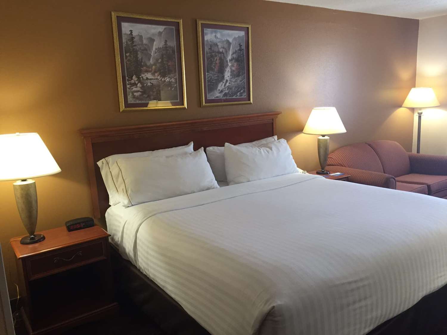 Baymont by Wyndham Portage Indiana Dunes 3/10