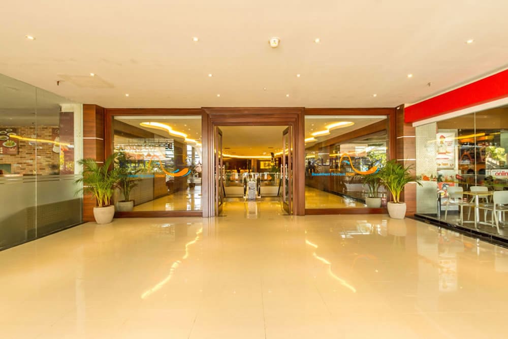 KUTABEX BEACH FRONT HOTEL 11/53