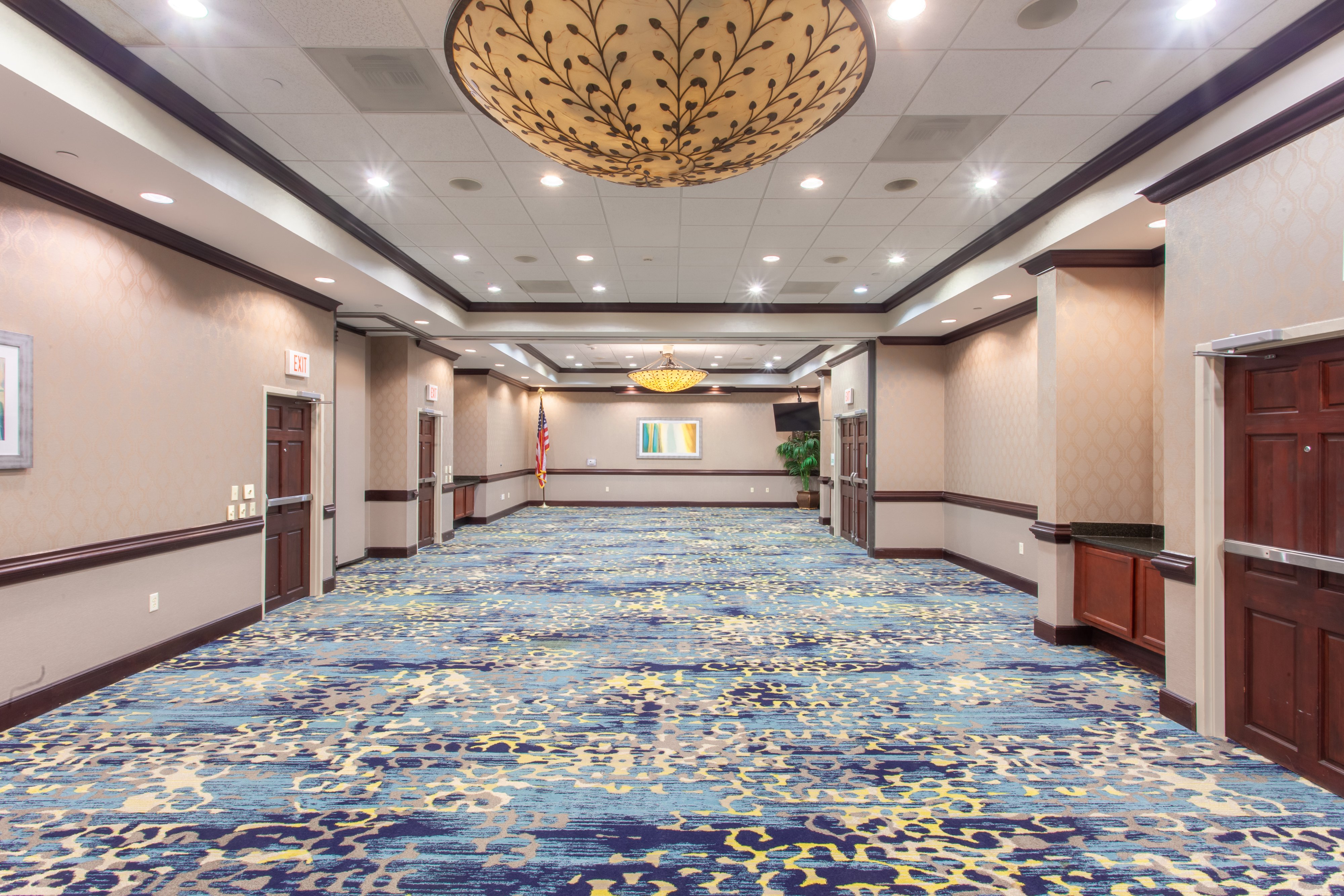 Holiday Inn Hotel Suites Tallahassee Conference Center N 58/62
