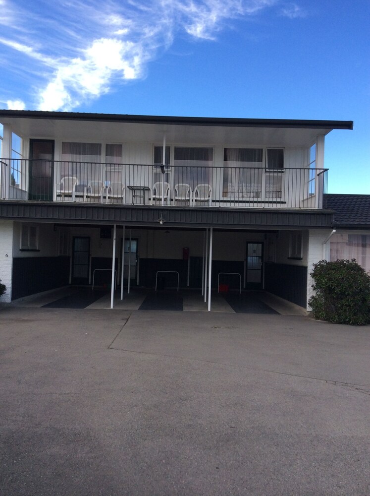 Belle Bonne Motel 1/43