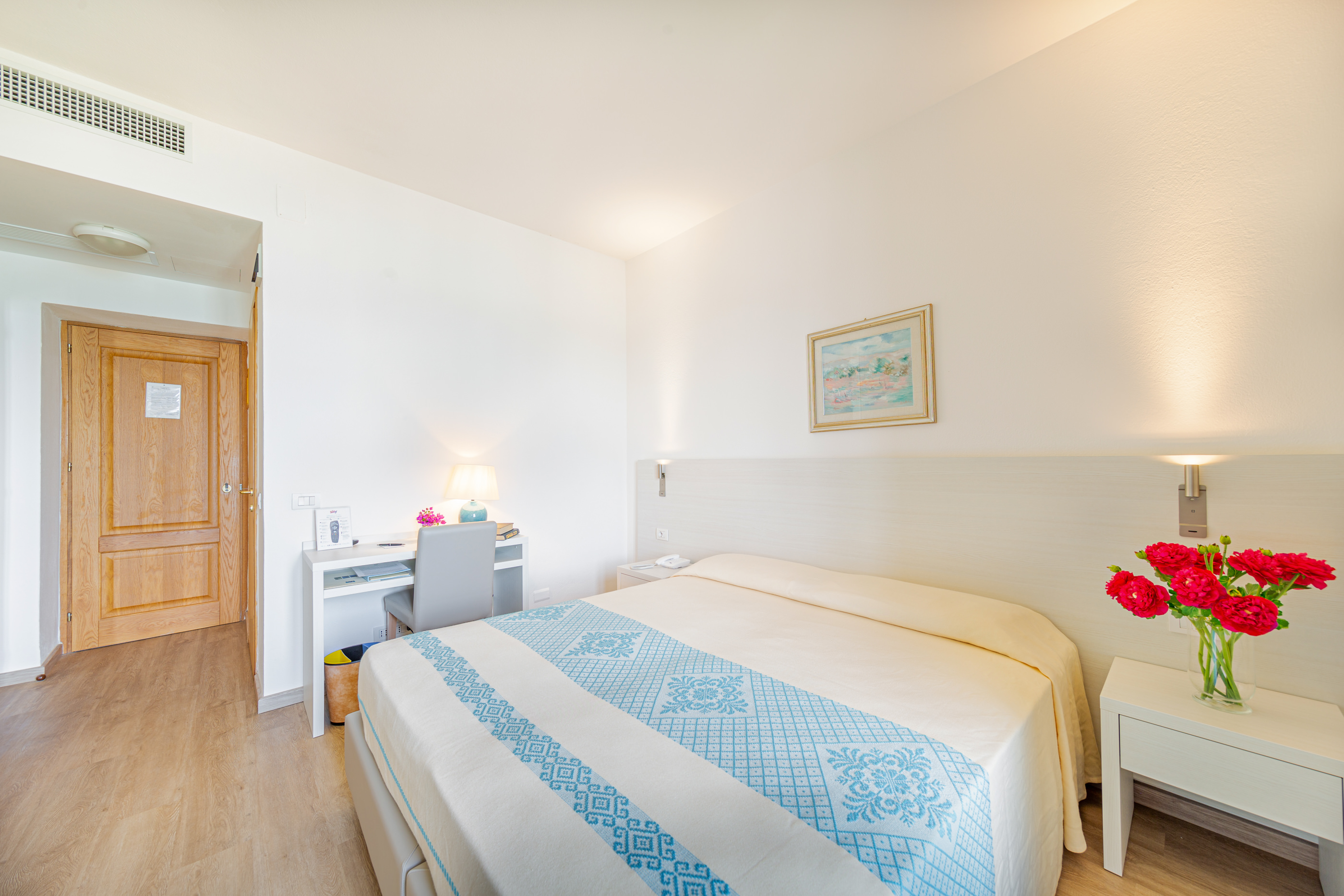 Pine, Classic, Double Bed, Forest View