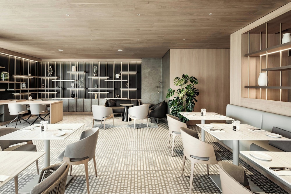 AC Hotel St. Julian's 20/40