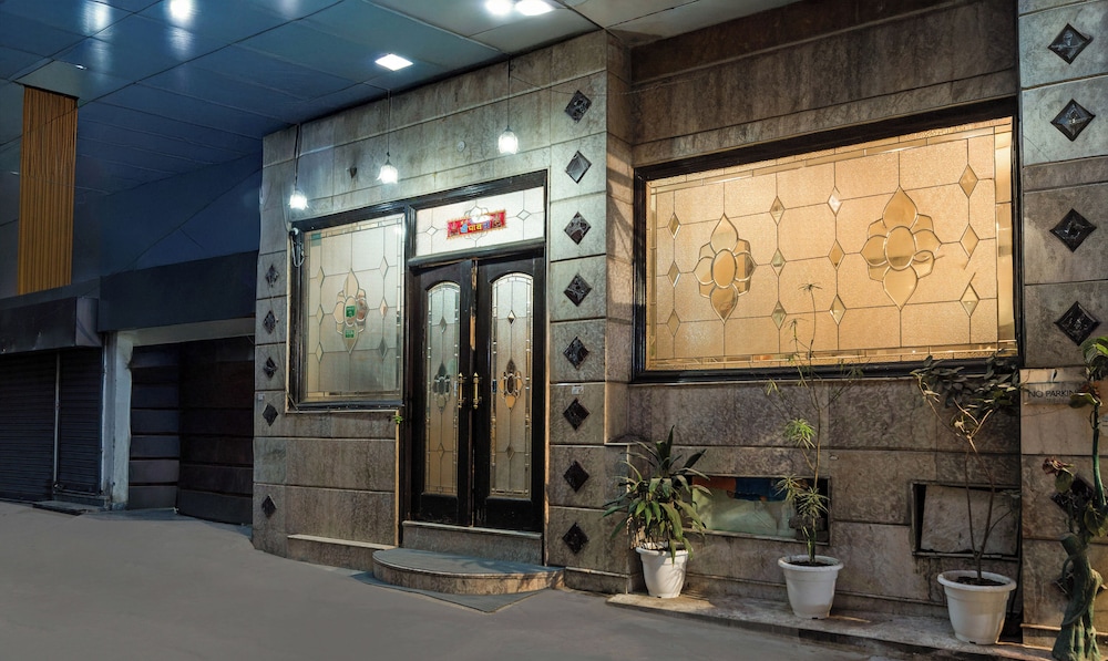 Hotel Paras International 7/49