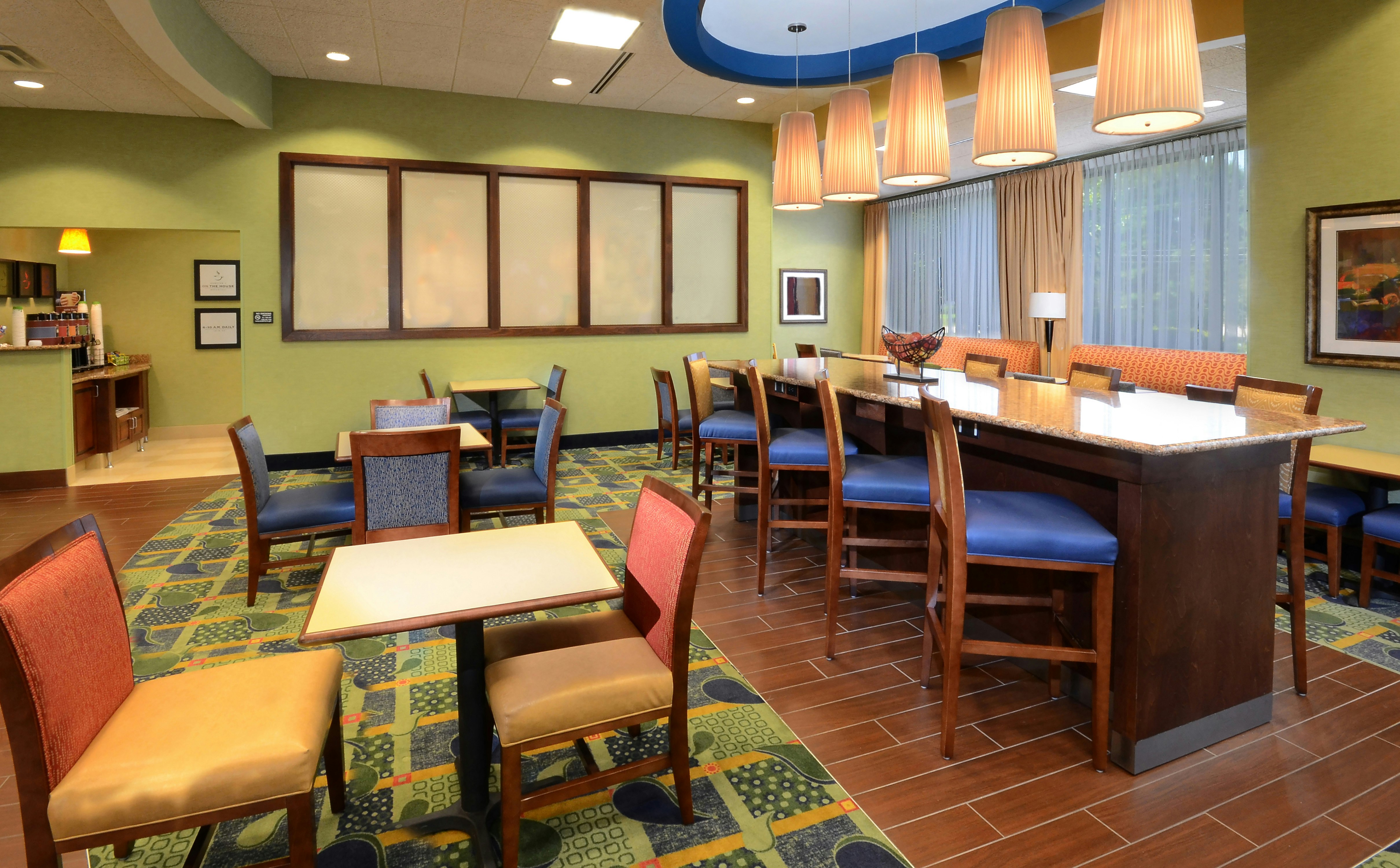 Hampton Inn Roxboro 33/47