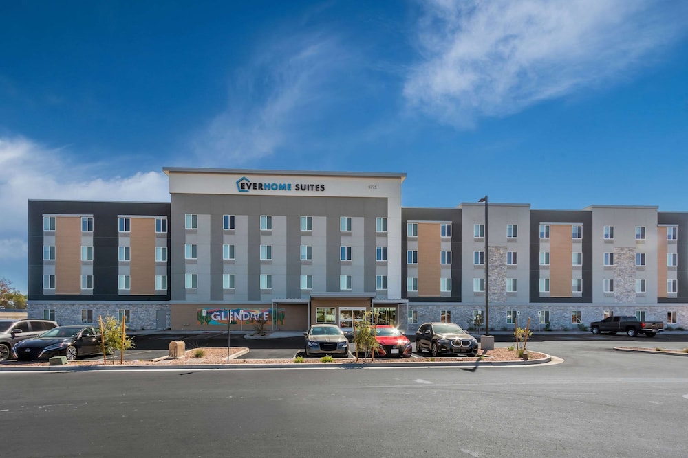 Everhome Suites Glendale Sports & Entertainment District 36/47