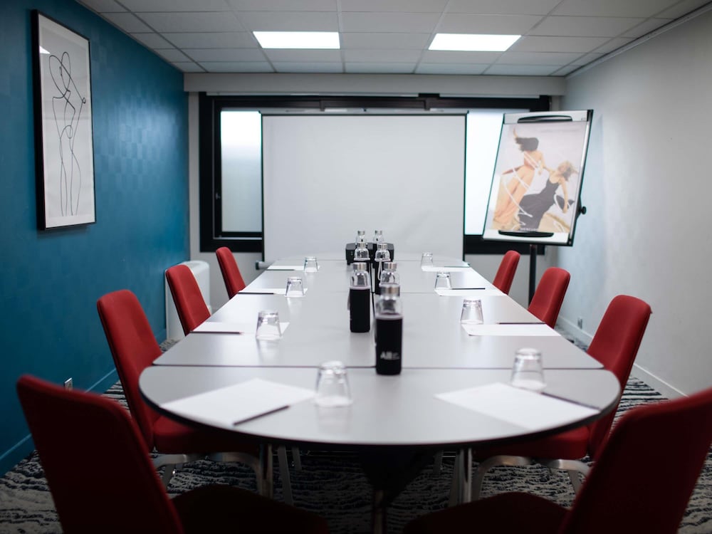 Mercure Lorient Centre Hotel 56/68