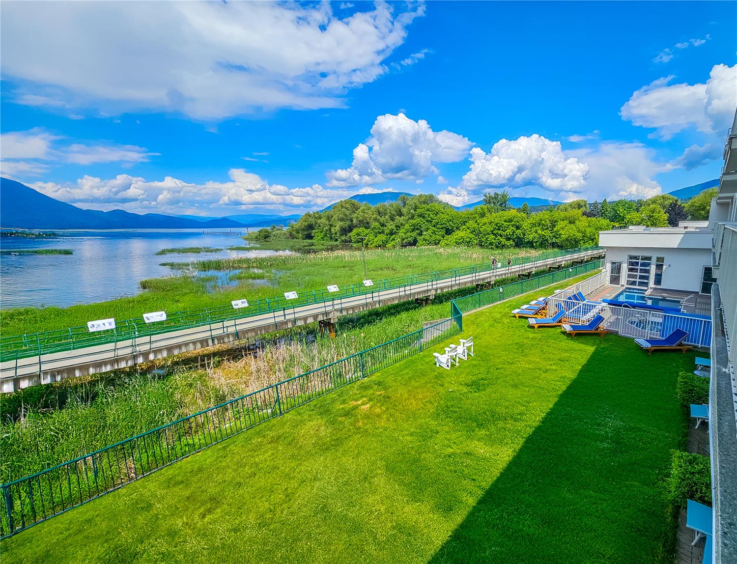 Prestige Harbourfront Resort, WorldHotels Luxury 36/39