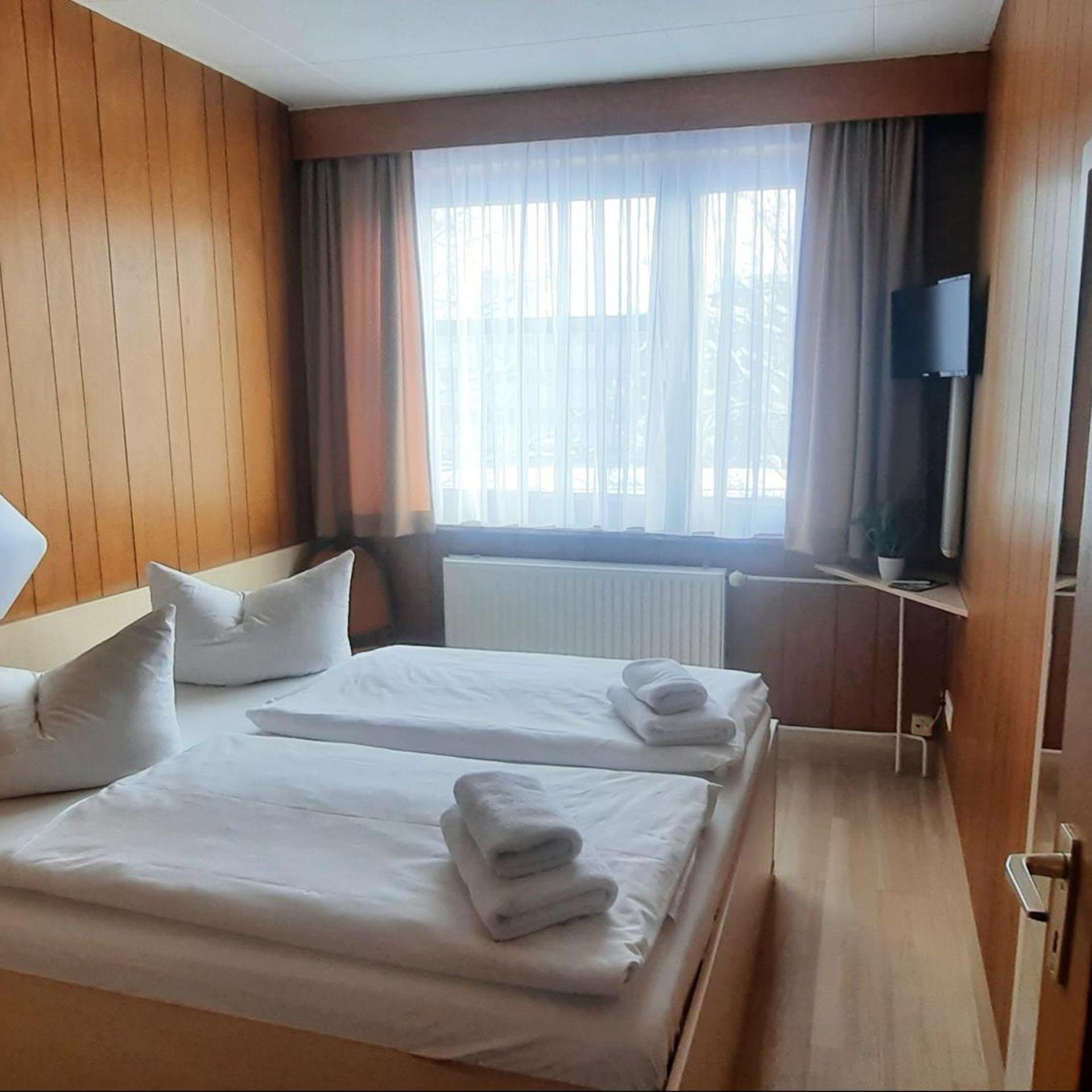 Budget, Double Bed
