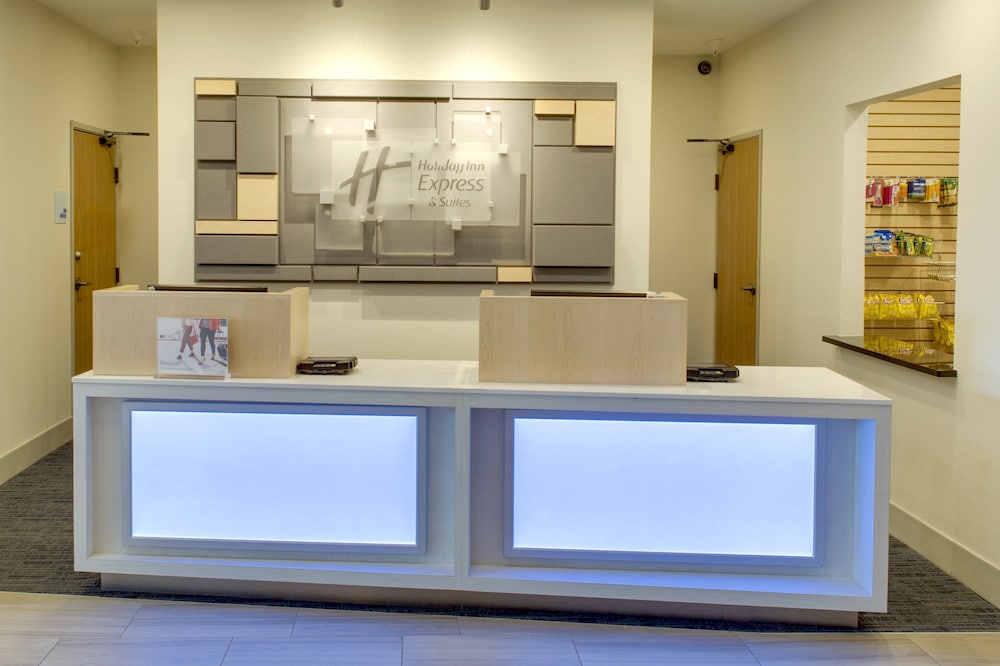 Holiday Inn Express Suites Chickasha 4/35