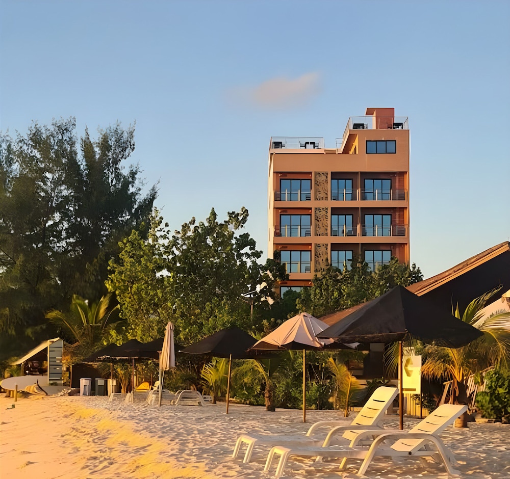 AIMI Beach Hotel 19/64