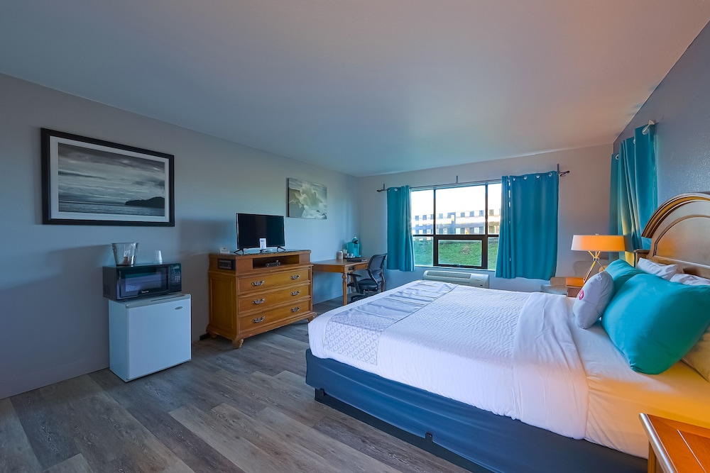 Waves Hotel NYE Beach - Newport OR 24/52