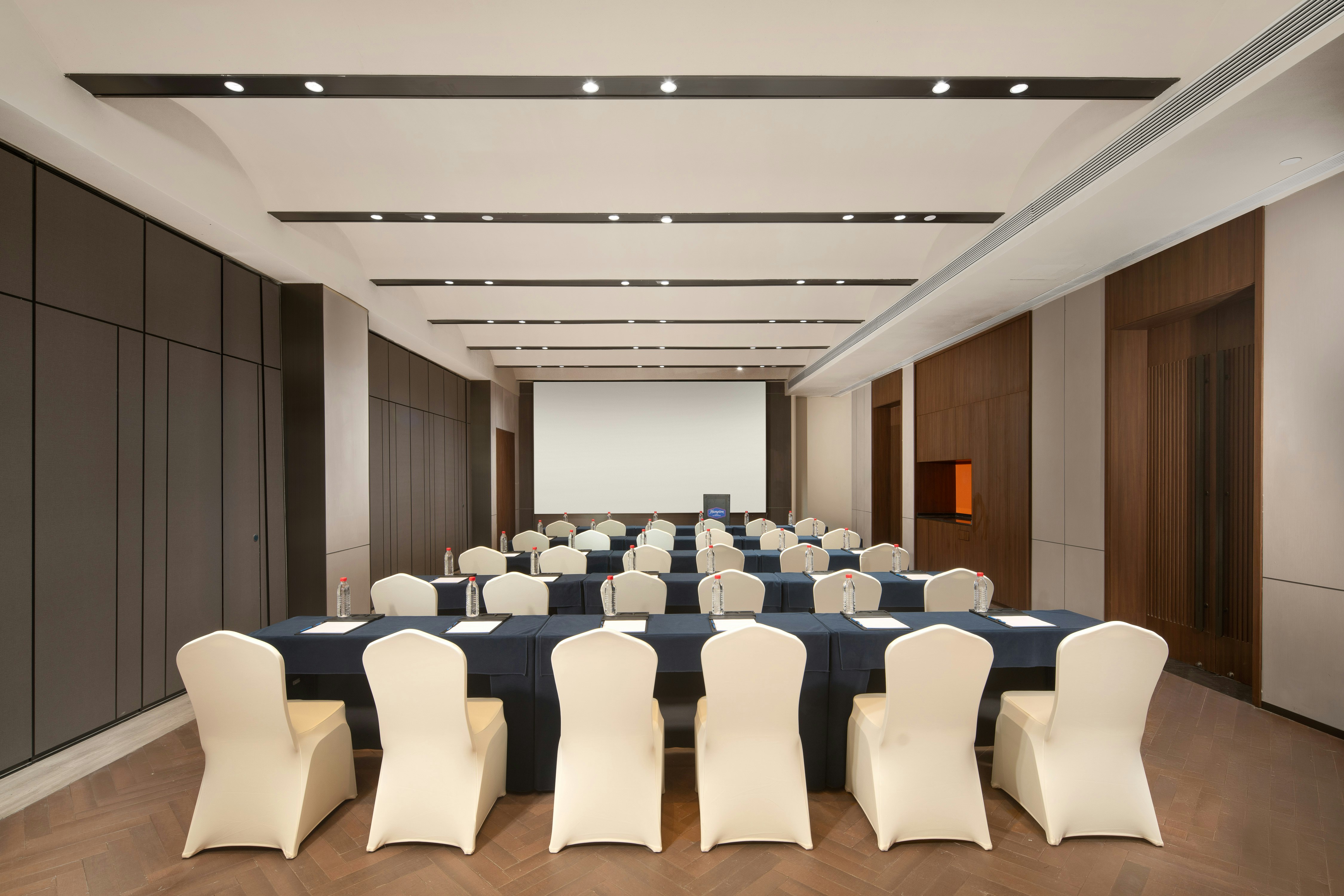 Hampton by Hilton Shanghai Hongqiao Necc 56/58