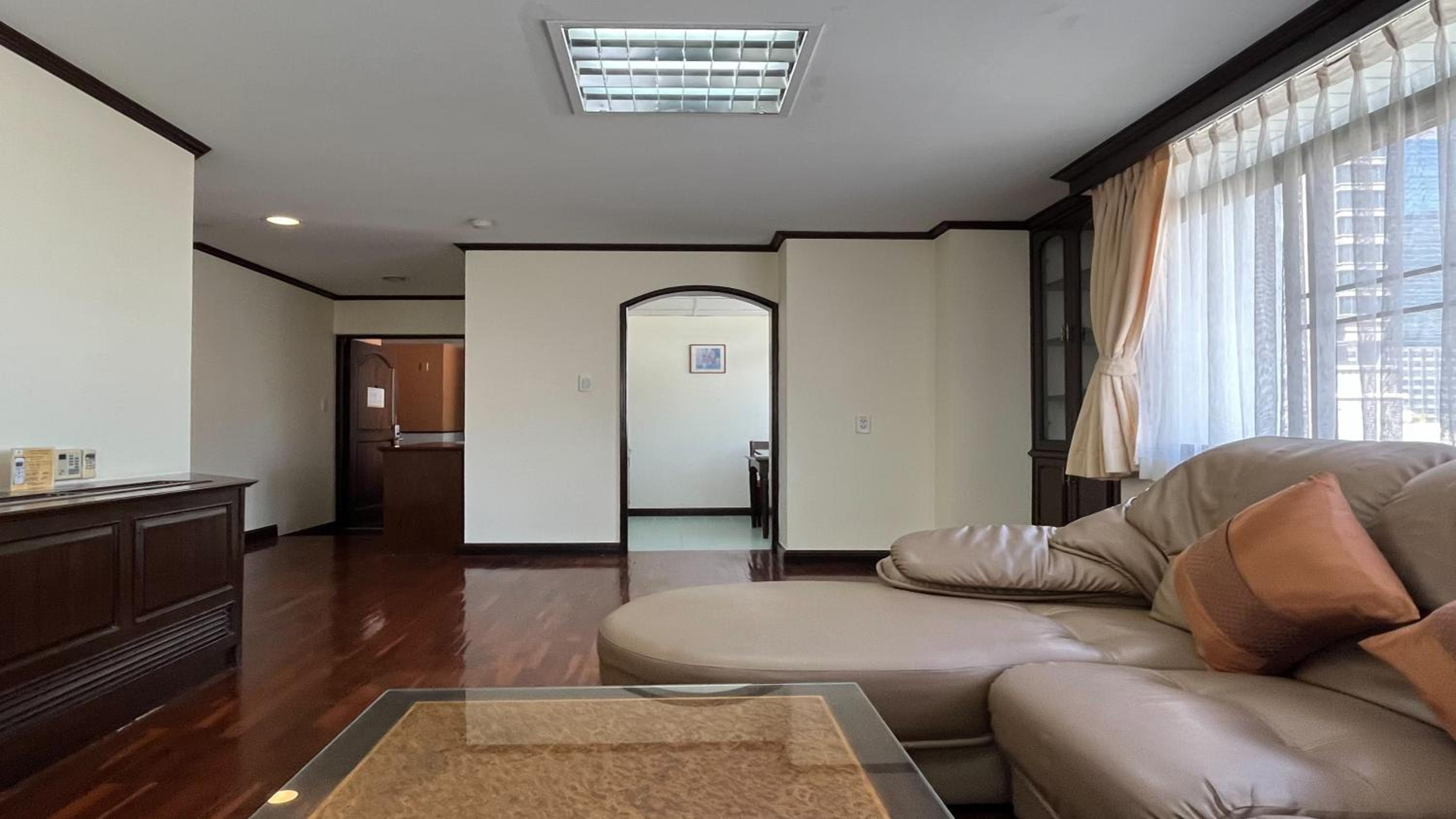 غرفة بسريرين منفصلين، Yellow Ribbon Hills Boutique Suites 3/8