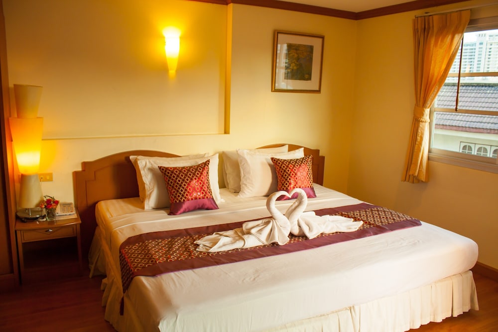 Chomsin Hua Hin Hotel 14/49