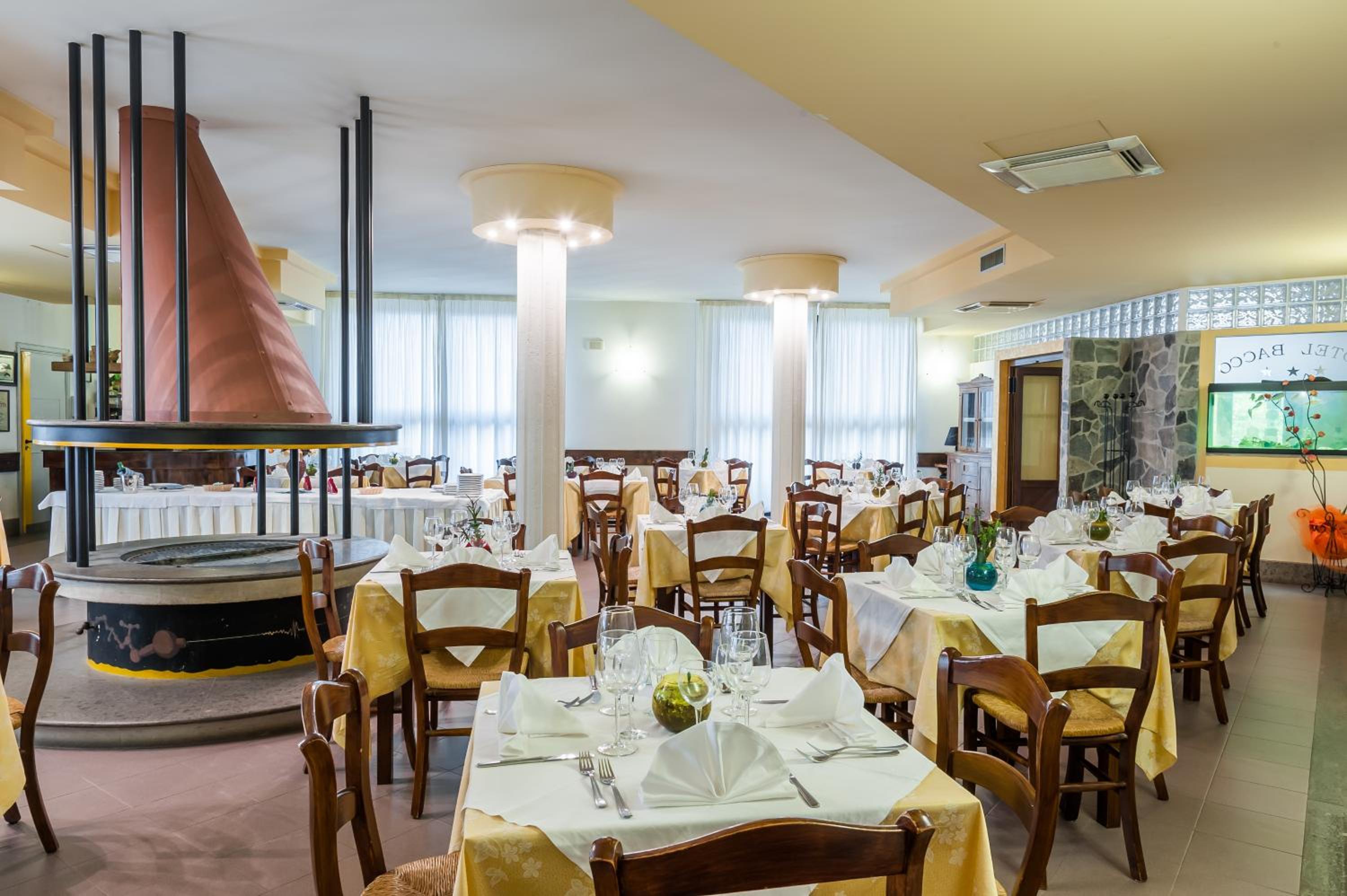 HOTEL BACCO 58/77