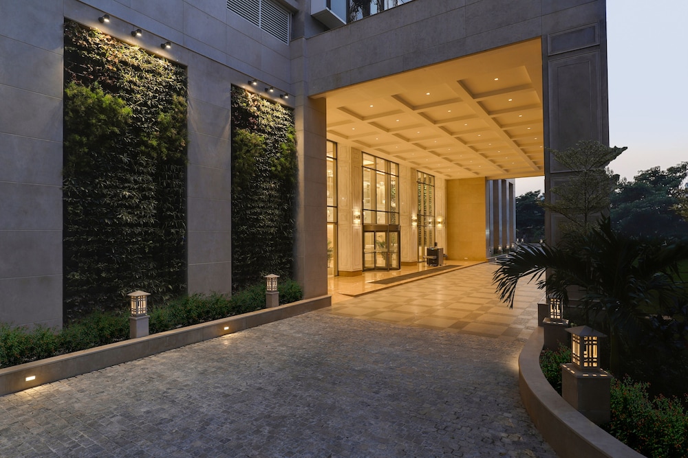 Aurika by Lemon Tree Hotels, Mumbai International Airport 23/50
