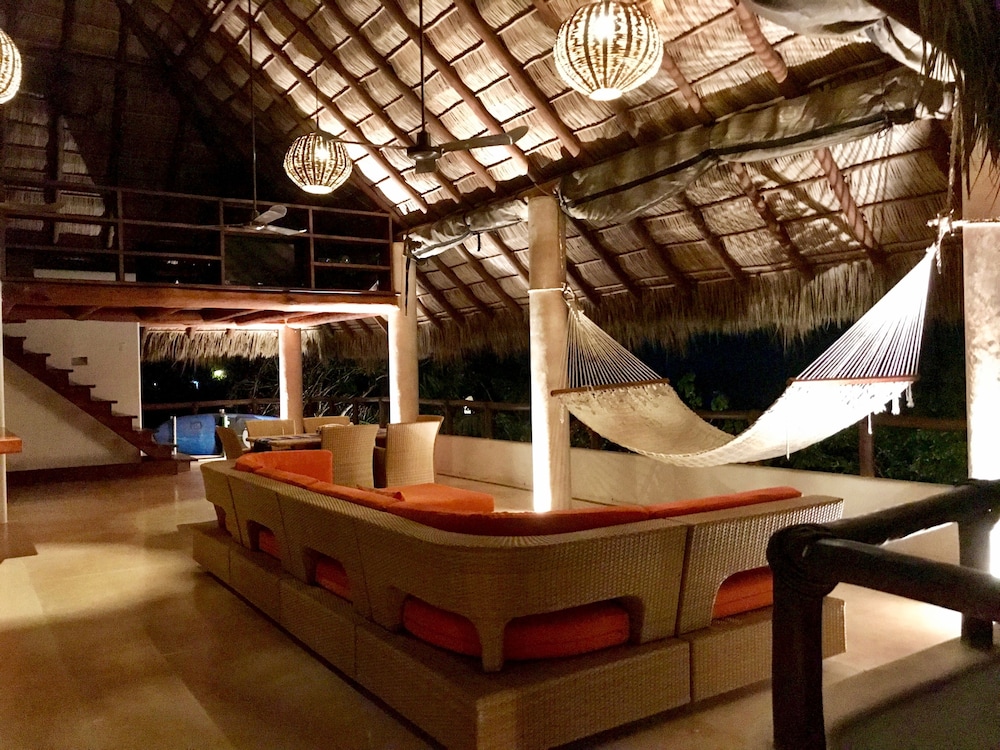 Zoa Hotel 31/67